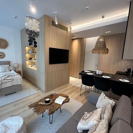 רוגובו Shelter Luxury Apartament מראה חיצוני תמונה
