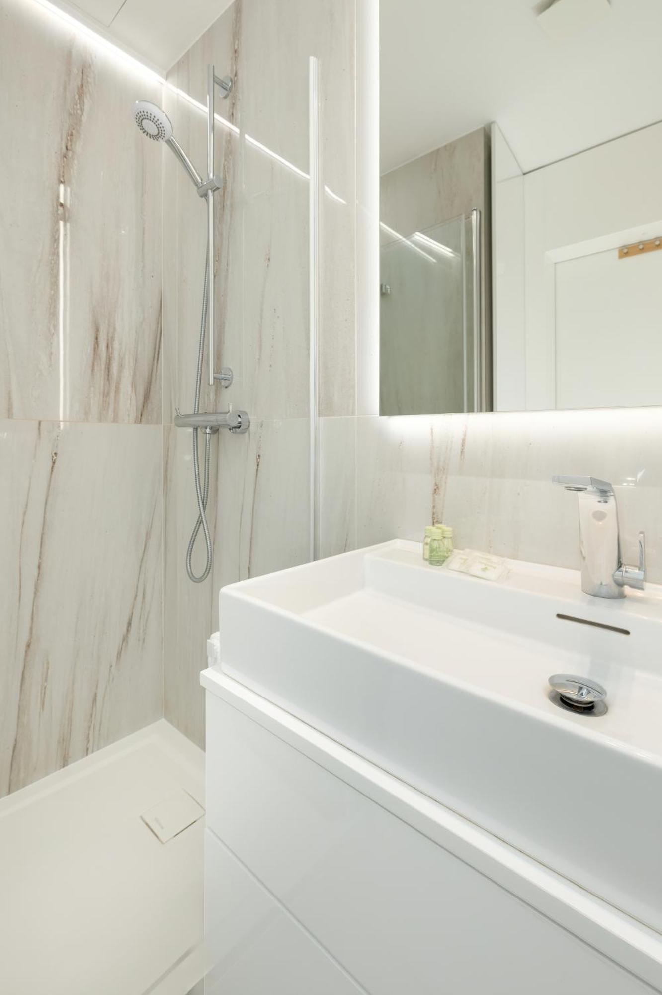 רוגובו Shelter Luxury Apartament מראה חיצוני תמונה